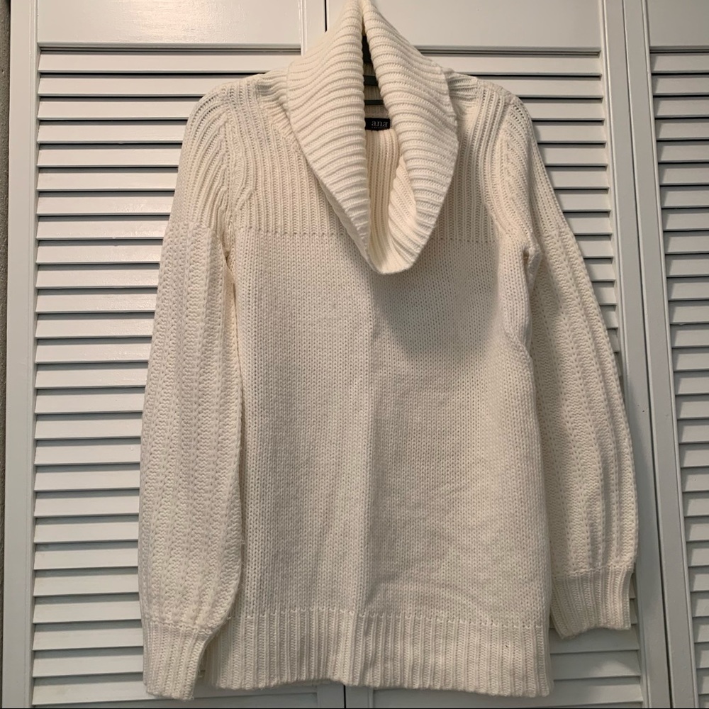 ☀️ 2 for $10 ☀️ A.N.A white scoop neck sweater size US S